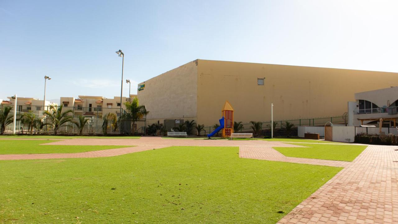 Grey House Apartment Eilat Bagian luar foto