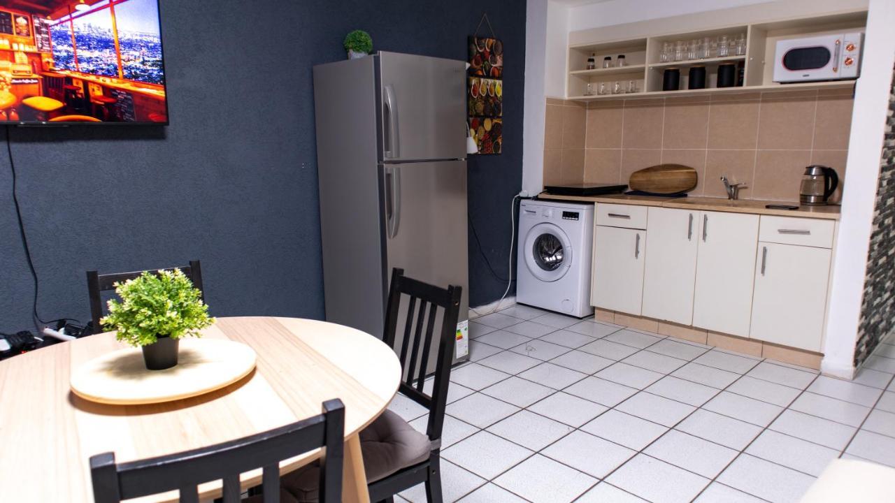Grey House Apartment Eilat Bagian luar foto
