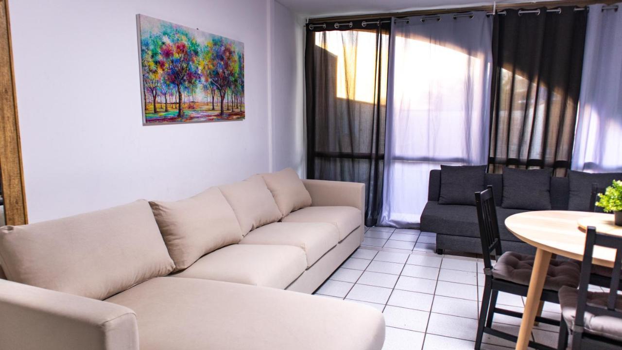 Grey House Apartment Eilat Bagian luar foto