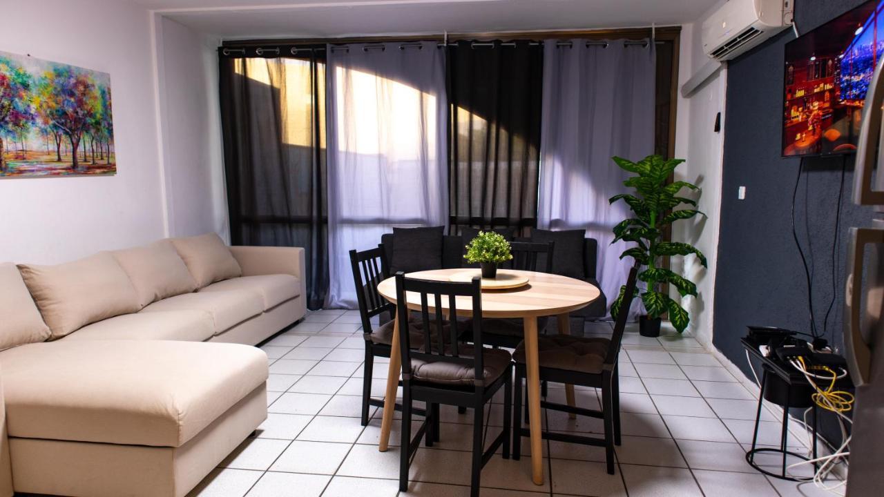 Grey House Apartment Eilat Bagian luar foto